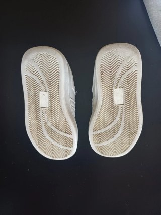 Zapatillas UNIT Talla 21 Bebé Blancas