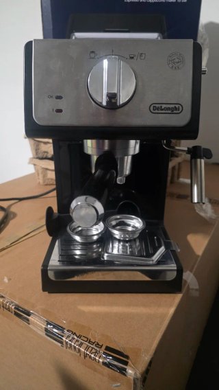Macchina Caffè Espresso DeLonghi ACTIVE Line