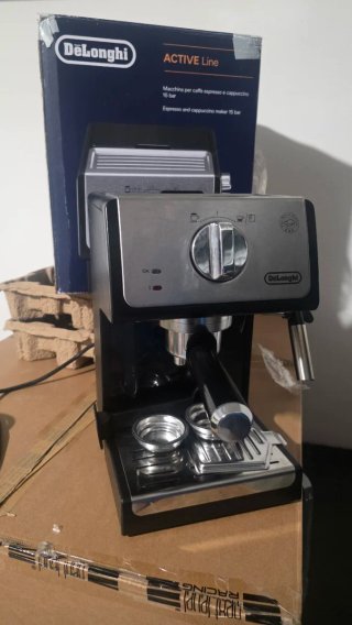 Macchina Caffè Espresso DeLonghi ACTIVE Line