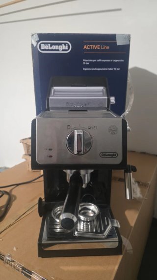 Macchina Caffè Espresso DeLonghi ACTIVE Line