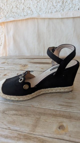 Sandalias de esparto con cuña Mustang talla  39