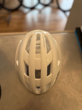 Casco Abus Airbreaker Pure White