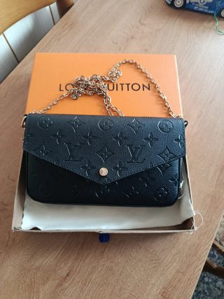 Bolso Louis Vuitton Negro Dorado