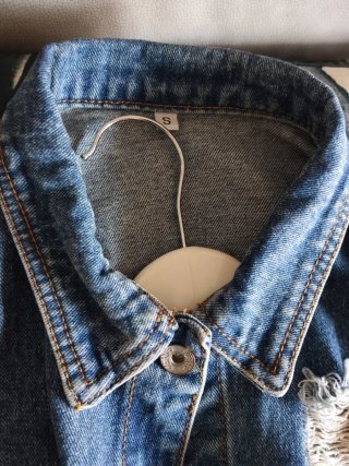 Chaqueta vaquera desgastada