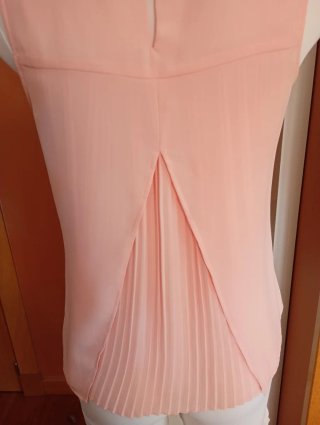 Blusa rosa vaporosa talla P