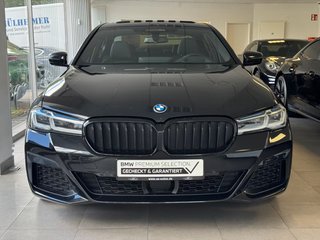 BMW 545e xDrive M Sport 394 CV