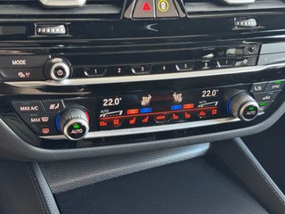 BMW 545e xDrive M Sport 394 CV