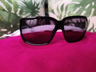 Gafas de sol negras