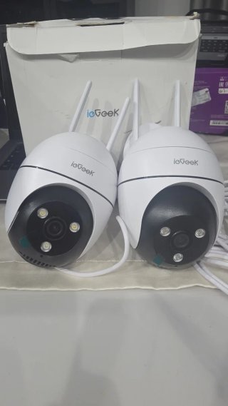 Telecamera ioGeek bianca e nera