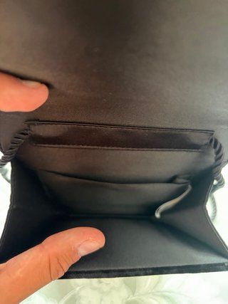 Bolso de fiesta negro de terciopelo