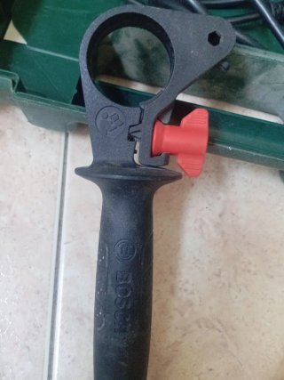 Taladro  700W con maletín