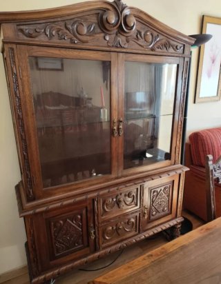 Mueble de salón madera tallada