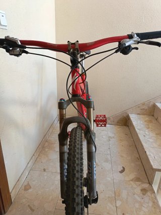 Bicicleta Specialized talla L Enduro Roja