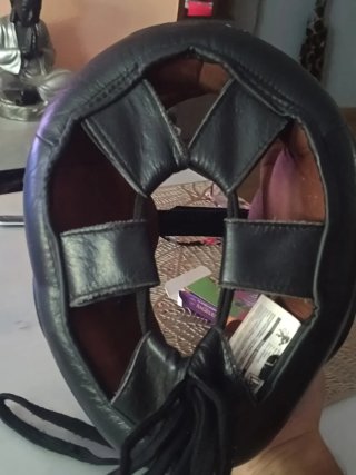 Casco Boxeo Leone con Barra Protectora