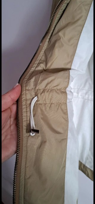 Chubasquero Zara Basic Beige