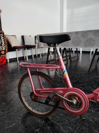 Bicicleta BH rosa plegable