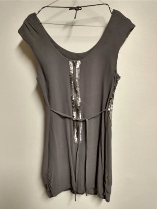 Abito grigio con paillettes tg. 36