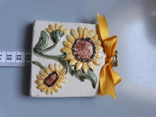 Piastrella decorativa girasoli con fiocco