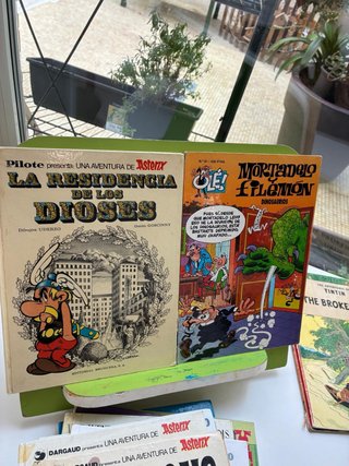2 comics de Asterix y Mortadelo