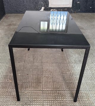 Mesa comedor negra con 4 sillas