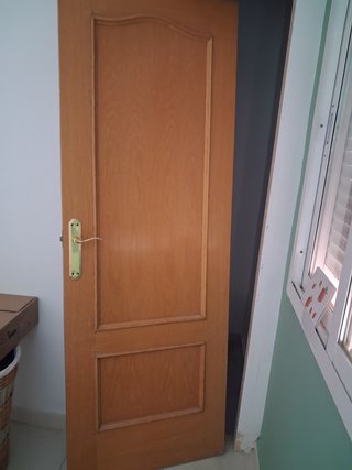 Puerta madera interior