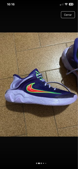 Zapatillas Nike Moradas y Verdes
