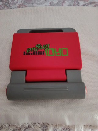 Ordenador infantil Ordilingua rojo y gris