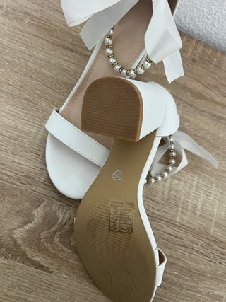 Zapatos de tacón blancos talla 36