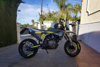 Husqvarna 701 Supermotard