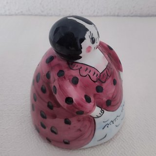 Antigua hucha forma de mujer. Porcelana. Manises