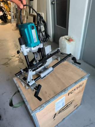 Fresadora Virutex FC116U 1100W