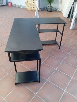 Escritorio esquinero negro