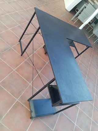 Escritorio esquinero negro