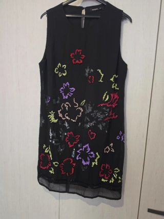 Vestido Desigual Negro Flores Lentejuelas Talla 46