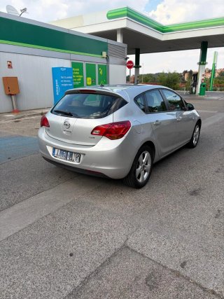 Opel Astra 125 cv (1.7 CDTI)