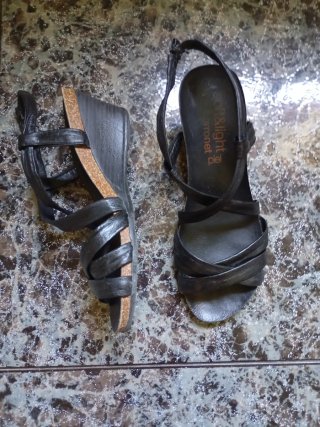 Sandalias negras piel Talla 38