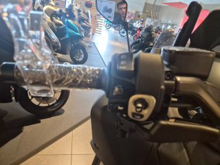 Yamaha TMAX 560 descuento 1300€