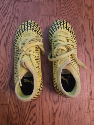 Botas tacos de fútbol Puma niño Talla 31