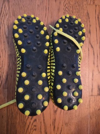 Botas tacos de fútbol Puma niño Talla 31