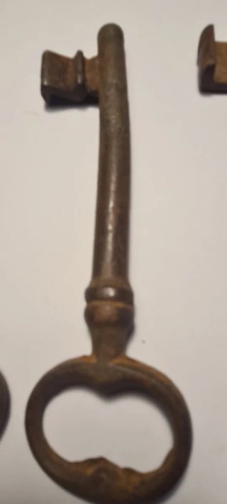 Lote 3 llaves antiguas de hierro