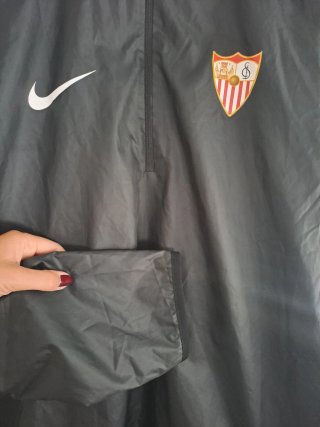 Chubasquero Nike Hombre Negro