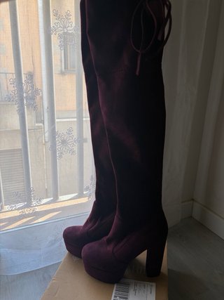 Botas de terciopelo granate