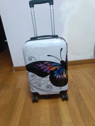 Maleta de cabina con diseño de mariposa