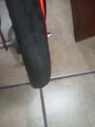 Bici sin pedales roja Chicco