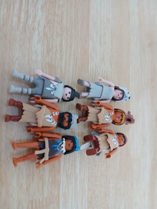 Playmobil figuras tribales todos 7€