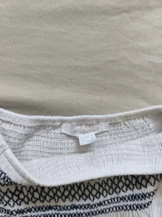Blusa cuello cuadrado bordada