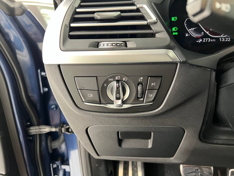 BMW X3 2022, foto 30