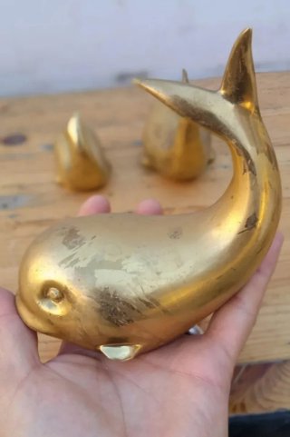 Pisapapeles bronce ballena dorada vintage antigua