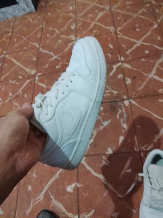 Air Jordan 1 Low Blancas