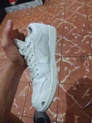 Air Jordan 1 Low Blancas